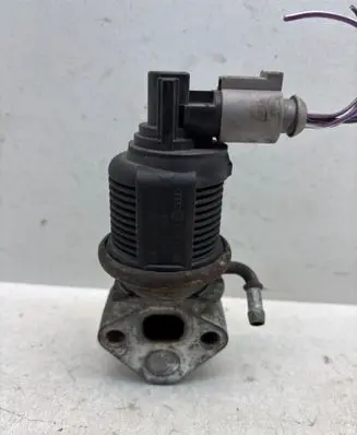 Volkswagen Golf V EGR valve 72824804 036131503T 031325