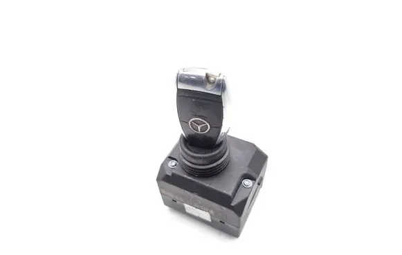 Mercedes-Benz ML W164 Ignition lock A1645450908 33002805