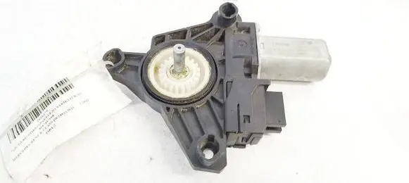 Mercedes-Benz B W246 W242 Rear door window regulator motor 968741100