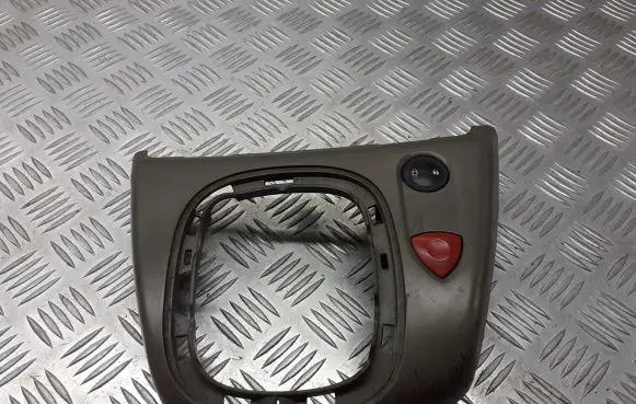 Renault Scenic II - Grand scenic II Gear shifter surround trim plastic 8200231906