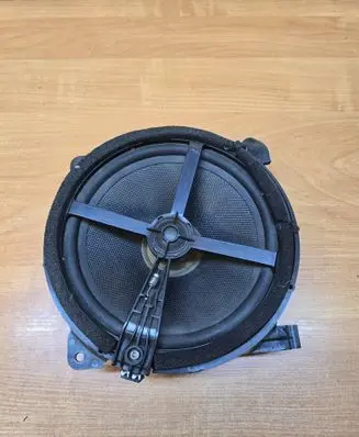Volvo S60 Parcel shelf speaker 9472300