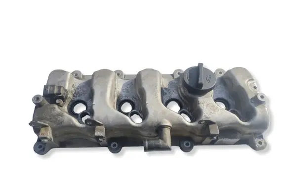 Hyundai Santa Fe Rocker cam cover 