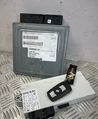 BMW 3 E90 E91 Engine ECU kit and lock set 7559178 AG96811