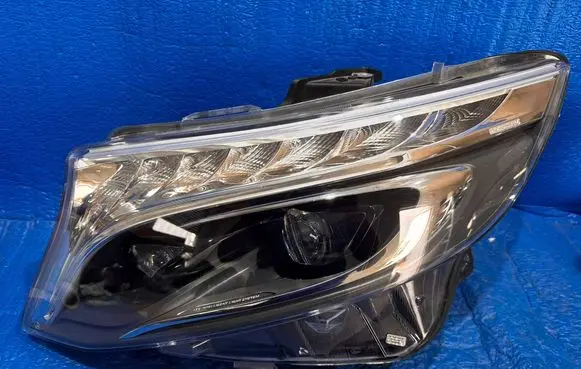 Mercedes-Benz V Class W447 Headlight/headlamp A4479064600