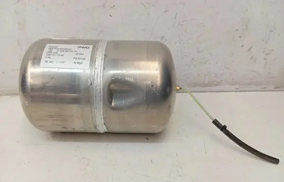 Mercedes-Benz GLE (W166 - C292) Air suspension tank/reservoir A1663200015