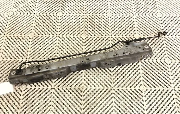 Chevrolet Cruze II Radiator support slam panel