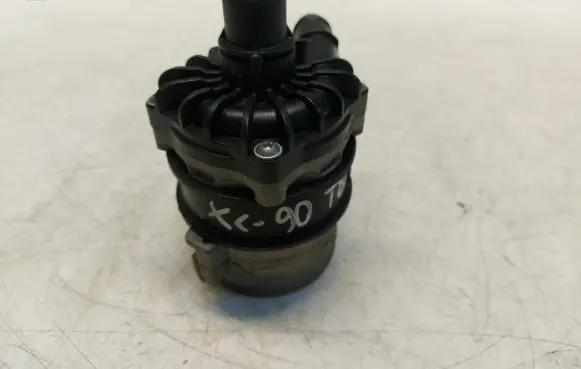 Volvo XC90 Electric auxiliary coolant/water pump 31338399