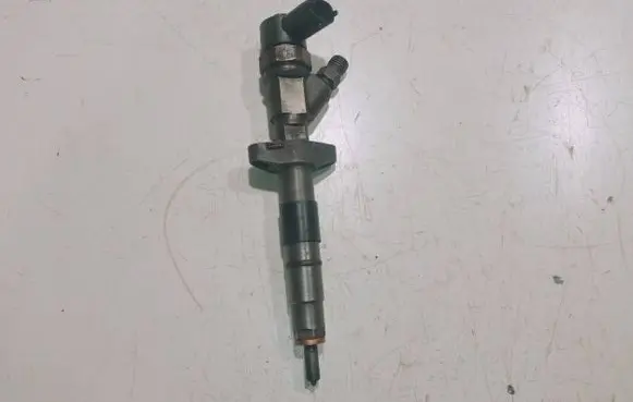 Renault Espace IV Fuel injector 0445110084 8200084534