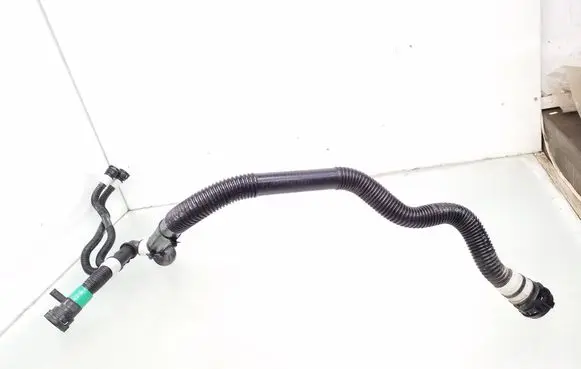 Tesla Model Y Electric car engine cooling hoses/pipes 150129300B
