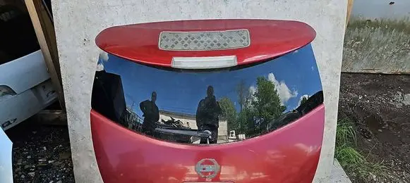 Nissan Leaf I (ZE0) Tailgate/trunk/boot lid 