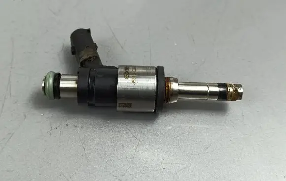Hyundai Kona I Fuel injector 3531003HC0
