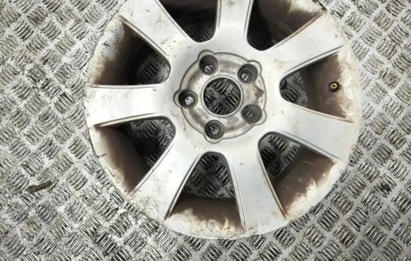 R16 alloy rim