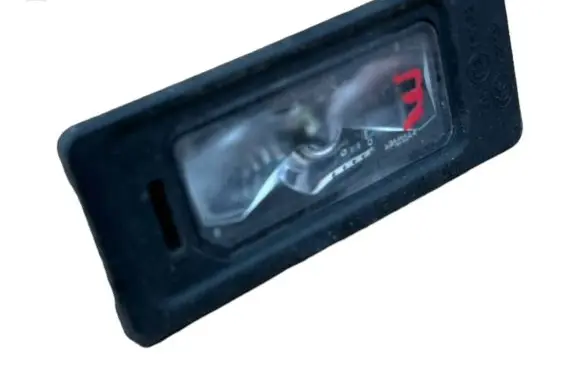 Volkswagen Golf VII Number plate light 5NA943021