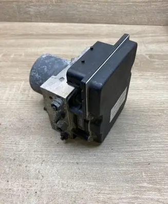 BMW 5 E60 E61 ABS Pump 6775740 6768530 6775742
