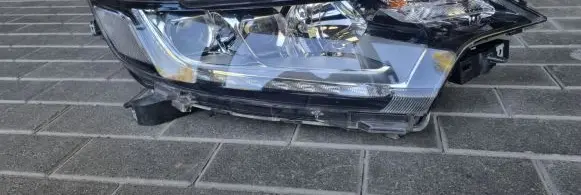 Mitsubishi Outlander Headlight/headlamp
