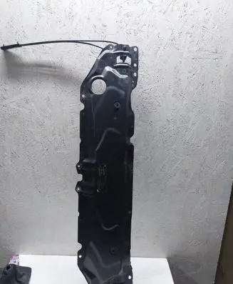BMW 5 E60 E61 Top upper radiator support slam panel 7033741 11267310