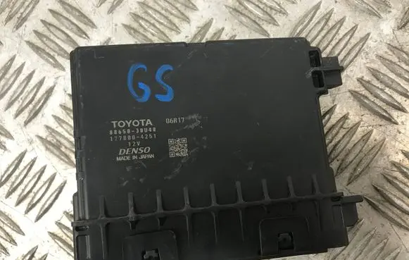 Lexus GS 300 350 430 450H Other control units/modules 8865030U40