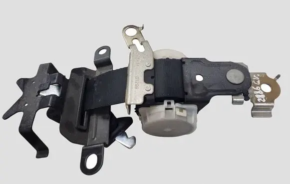 Toyota Corolla Verso AR10 Middle seatbelt (rear) 7D6680 0433087 433087