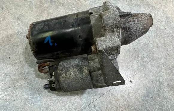 Toyota Aygo AB10 Starter motor 281000Q021 20120811 0001107439