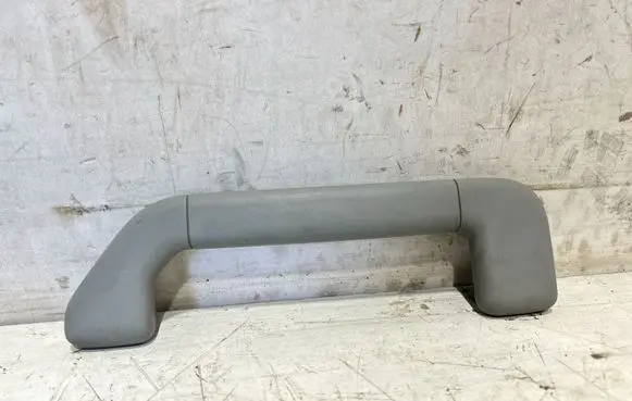 Volkswagen Touareg I Front interior roof grab handle 7L0857607A