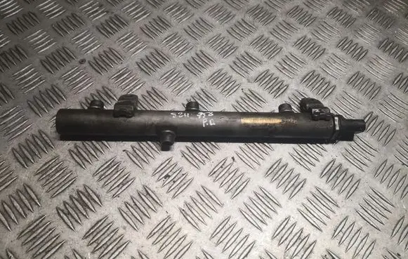 Mercedes-Benz E W211 Fuel main line pipe 6420702695 A6420702695