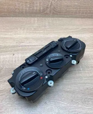 Volkswagen Touran I Climate control unit 1K0820047CC