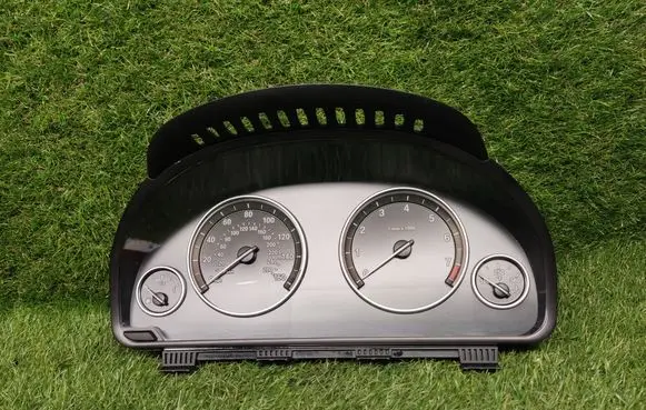 BMW 5 F10 F11 Speedometer (instrument cluster) 9265177 926517701