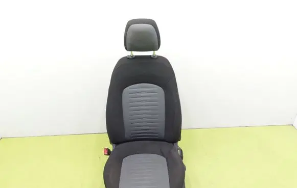 Fiat Grande Punto Front driver seat 5DRZWI