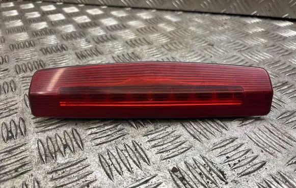 Opel Zafira B Third/center stoplight 13211587 417801 565461589