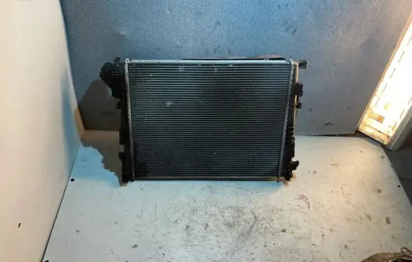 Opel Vivaro Coolant radiator