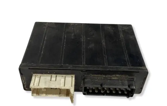 BMW 5 E34 Door central lock control unit/module 1384204 61351384204