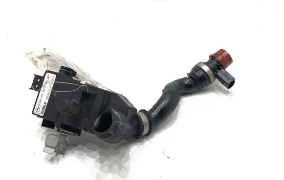 Mercedes-Benz GLE (W166 - C292) Intake manifold valve actuator/motor A6420103807