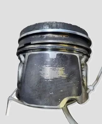 Renault Laguna III Piston M9R