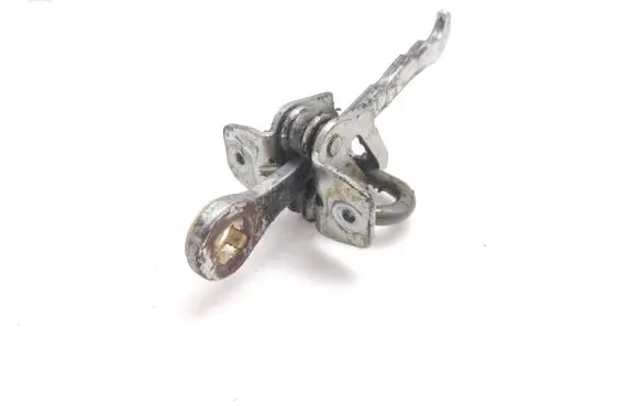 Opel Vectra C Front door check strap stopper