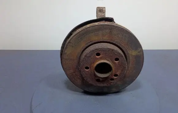 Mercedes-Benz Vito Viano W639 Front wheel hub spindle knuckle