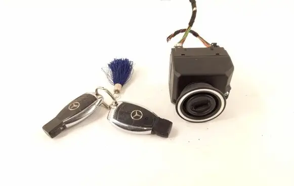 Mercedes-Benz R W251 Ignition lock 1645450908 1645450808
