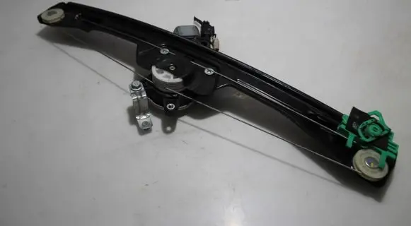 Fiat Linea Front window lifting mechanism without motor