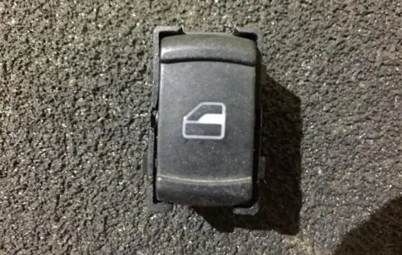 Volkswagen PASSAT B5 Electric window control switch 3b0959855