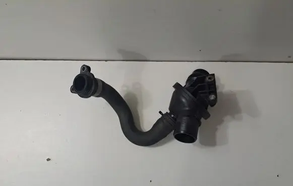 BMW 4 F32 F33 Thermostat 8636594 7603514