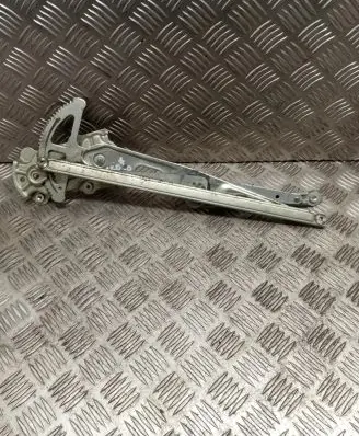 Toyota Yaris Front door manual window regulator 