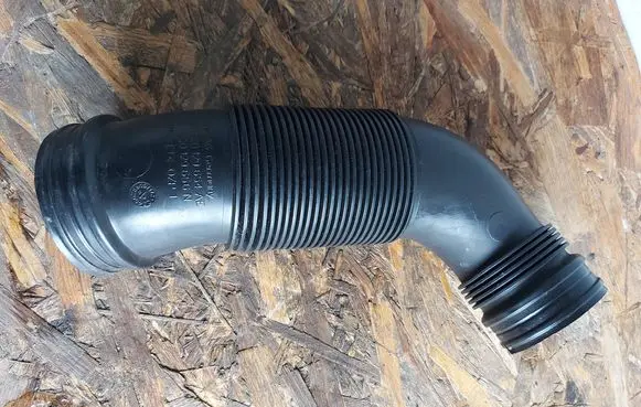 Skoda Octavia Mk3 (5E) Air intake duct part 5Q0129656N 5Q0129654AE