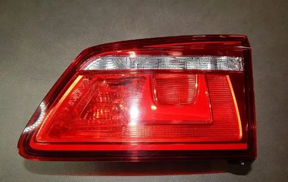Volkswagen Golf Sportsvan Tailgate rear/tail lights 510945094G