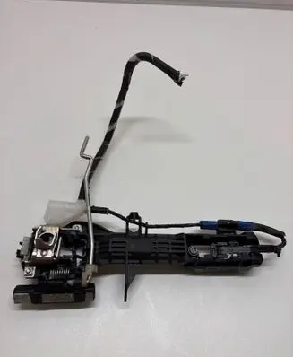 Toyota RAV 4 (XA40) Front door exterior handle/bracket 
