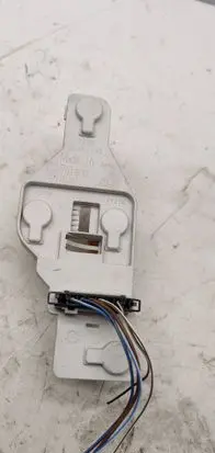 Skoda Octavia Mk2 (1Z) Tail light bulb cover holder 1Z9945257