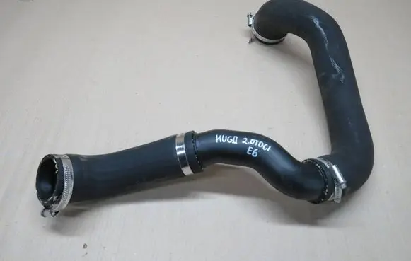 Ford Kuga II Intercooler hose/pipe FV416K683AD