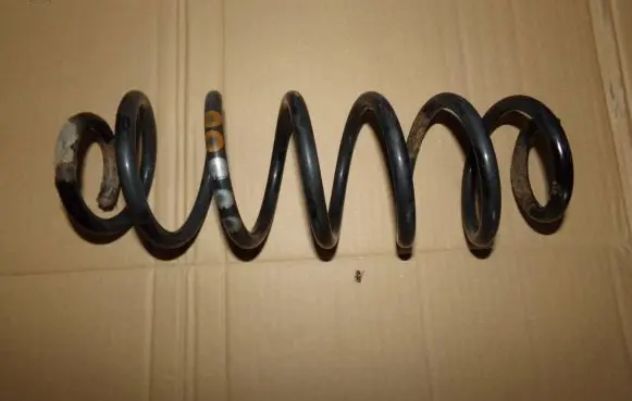 Skoda Octavia Mk1 (1U) Rear coil spring