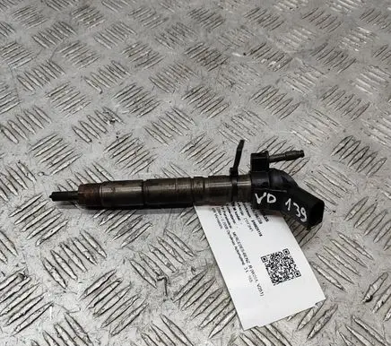 Mercedes-Benz R W251 Fuel injector A6420701187