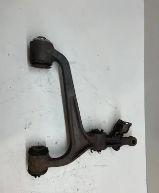 Mercedes-Benz E W210 Front lower control arm/wishbone 2103331302