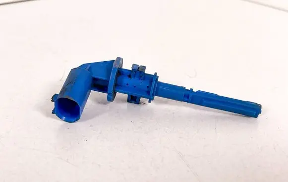 BMW 3 E92 E93 Coolant level sensor 7553919 17137553919 17137524812