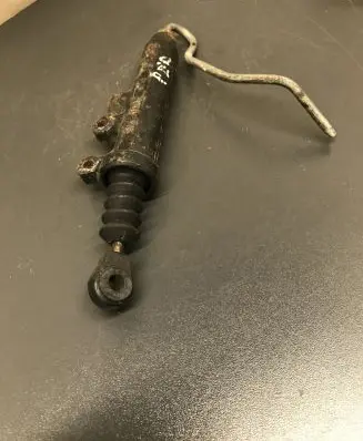 Mercedes-Benz C W202 Clutch master cylinder 0012956806